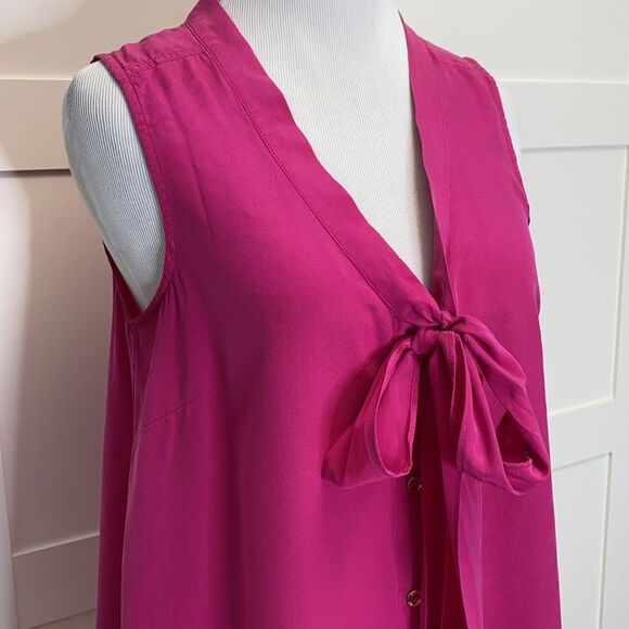 Lilly Pulitzer Raleigh Tie Top Berry Pink Small - Picture 2 of 5